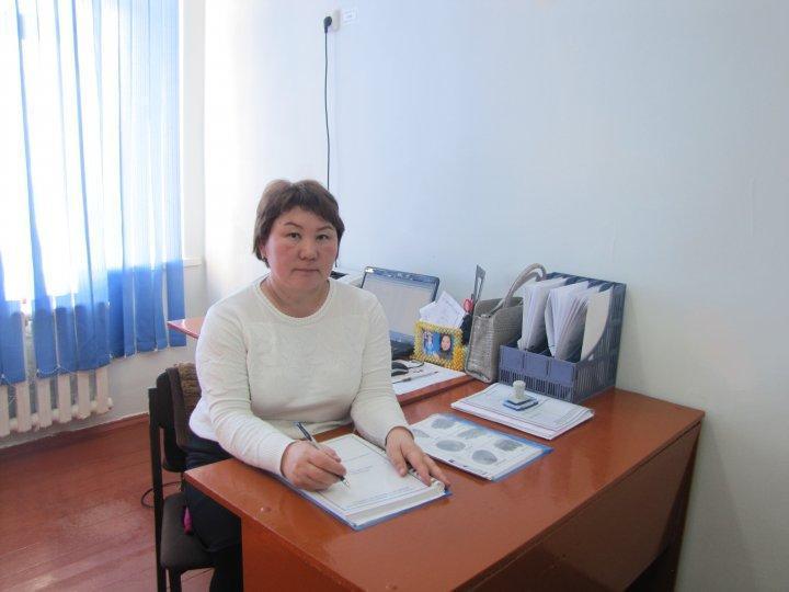 Мектеп директорының бағдарлы оқыту жөніндегі орынбасары  Г.Т. Амзеева 