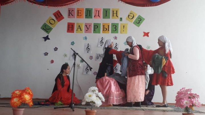 22 наурыз Ұлыстың ұлы күніне орай "Қош келдің әз наурыз" атты ертңгілігі болып өтті 