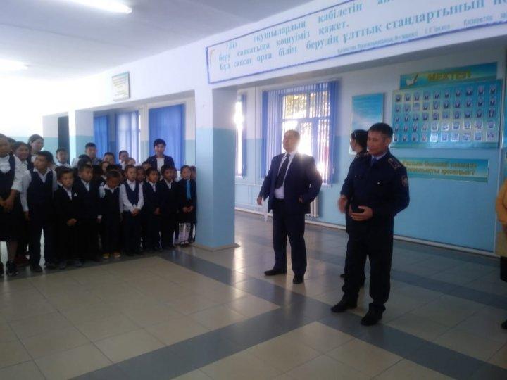 Мектеп инспекторы Дәулет Хасановпен кездесу өткізілді