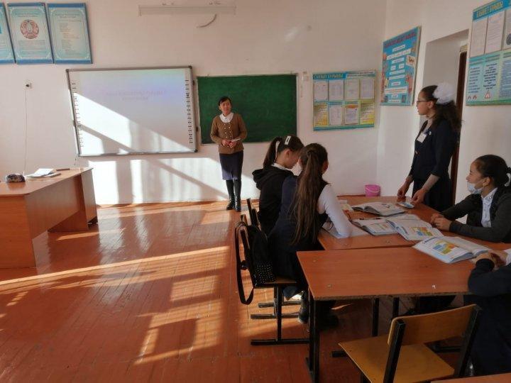 Мектепте 2019 жылдың 13 қараша күні 1-11 сынып аралығында "Бүгінгі шақ және болашақ: әр бала үшін қорғаныс қамтамасыз етілген балалық шақ " атты Дүние