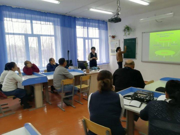 "Жаңартылған білім беру мазмұнында критериалды бағалау моделін қалыптастыру " тақырыбында түсіндірме жұмыстары жүргізілді.