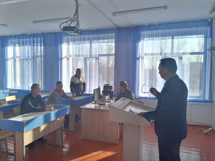 Әйтеке би атындағы орта мектепте 2019 жылдың  26 қараша күні мектеп директорының қамқоршылық кеңес алдында кезекті есебі тыңдалды. 